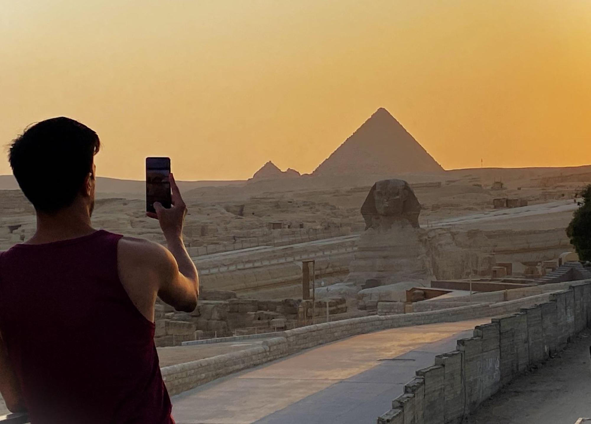 Seven Pyramids Panoramic View Inn Kafret el-Gabal 外观 照片