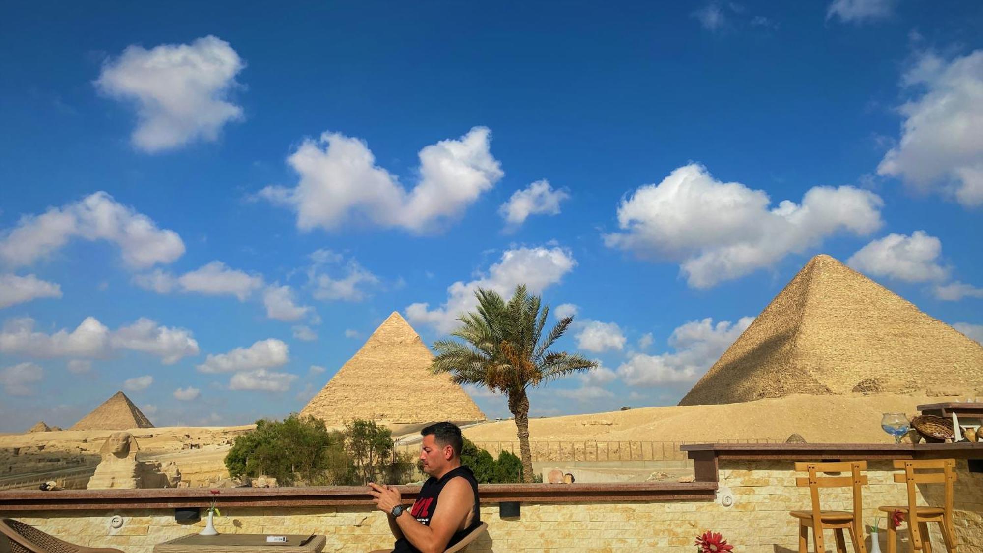 Seven Pyramids Panoramic View Inn Kafret el-Gabal 外观 照片