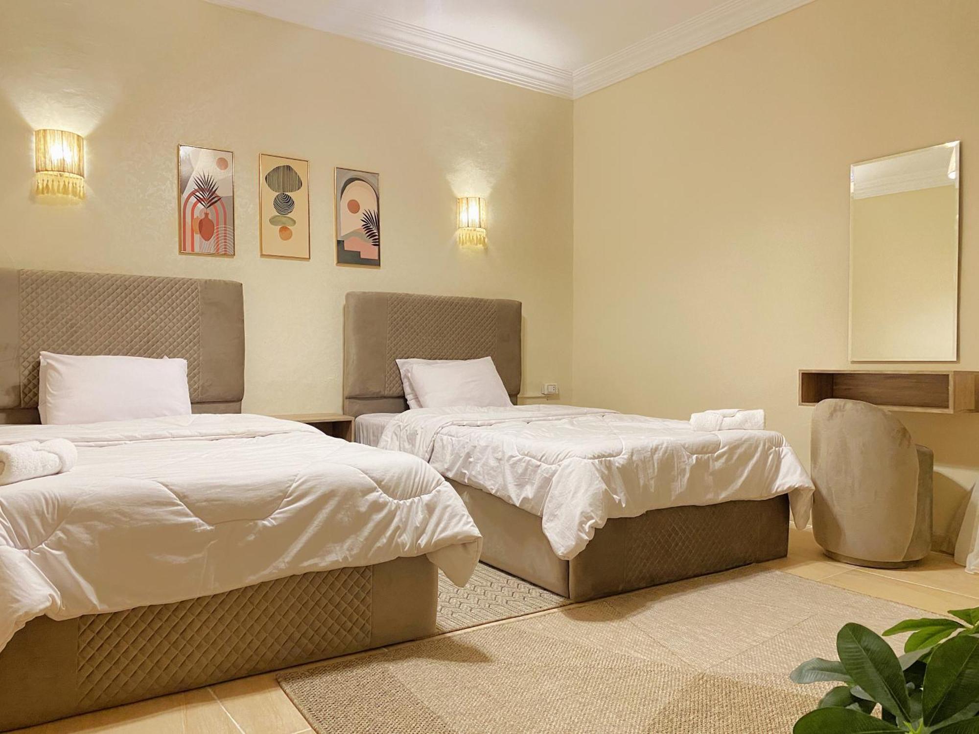 Seven Pyramids Panoramic View Inn Kafret el-Gabal 客房 照片