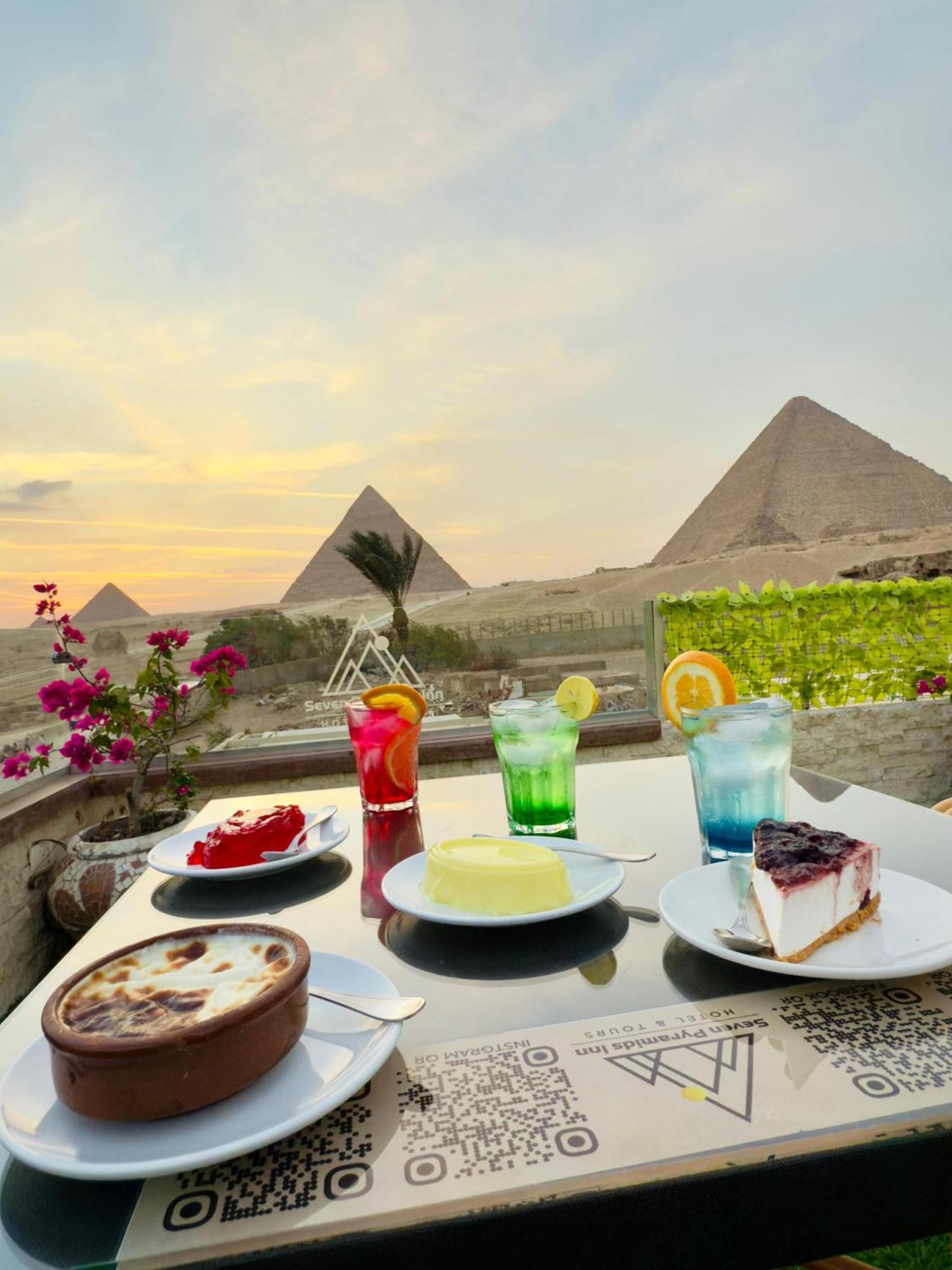 Seven Pyramids Panoramic View Inn Kafret el-Gabal 外观 照片