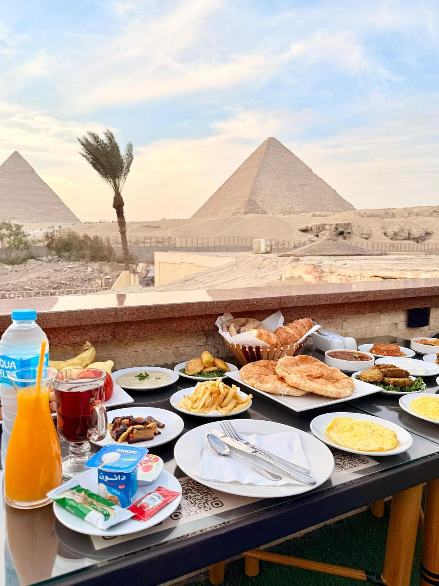 Seven Pyramids Panoramic View Inn Kafret el-Gabal 外观 照片
