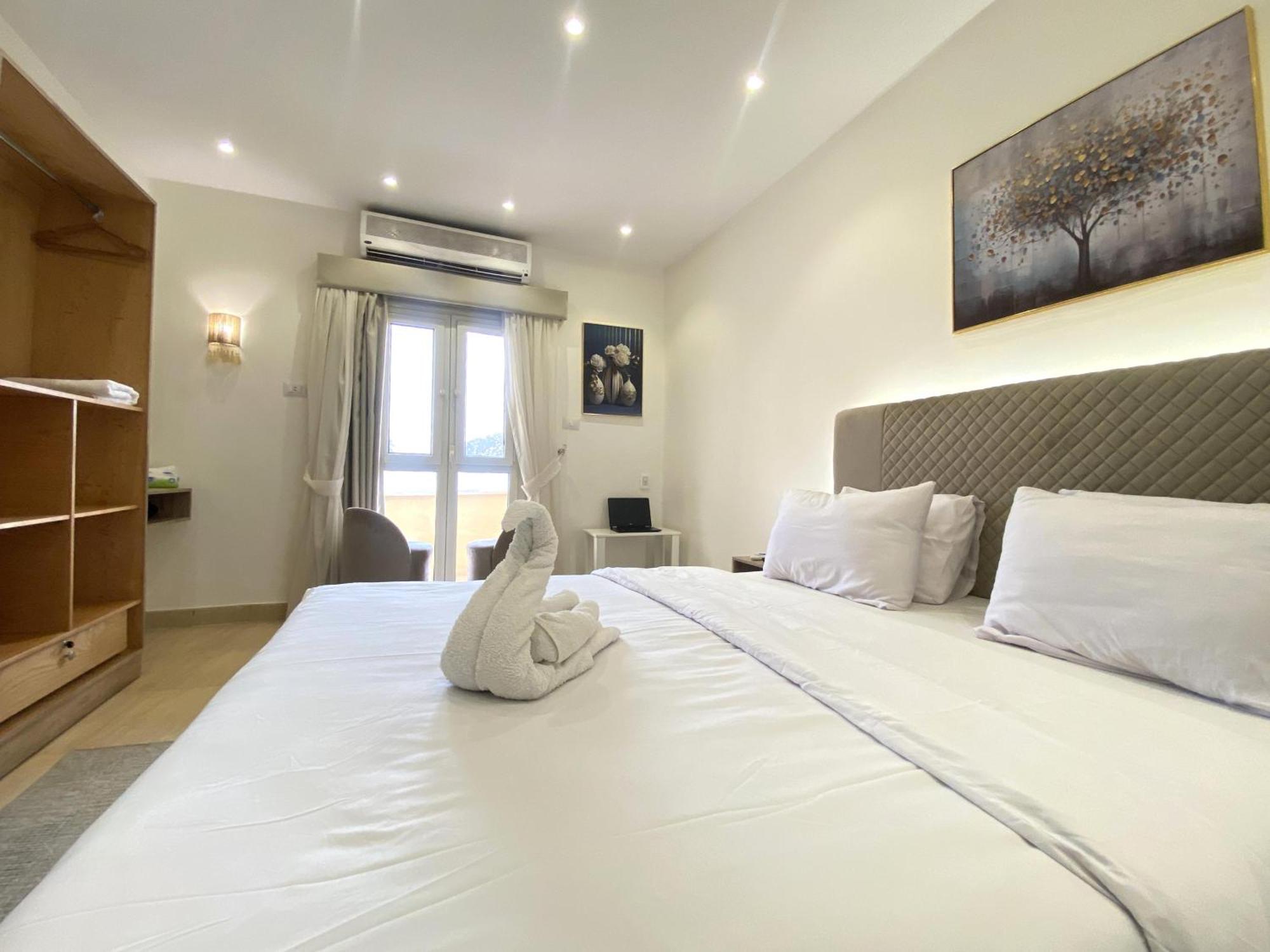 Seven Pyramids Panoramic View Inn Kafret el-Gabal 外观 照片